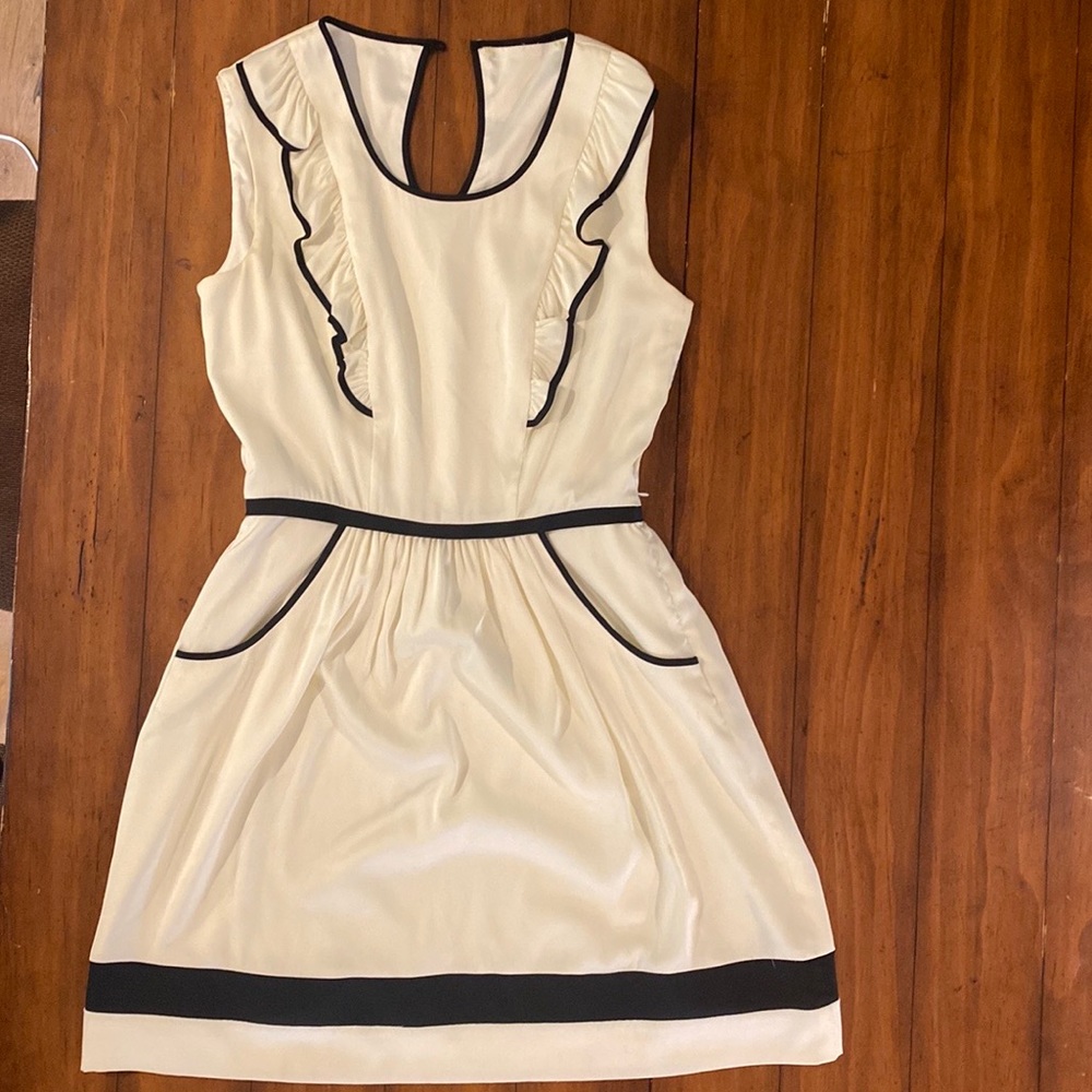 Ladies‎ Dress